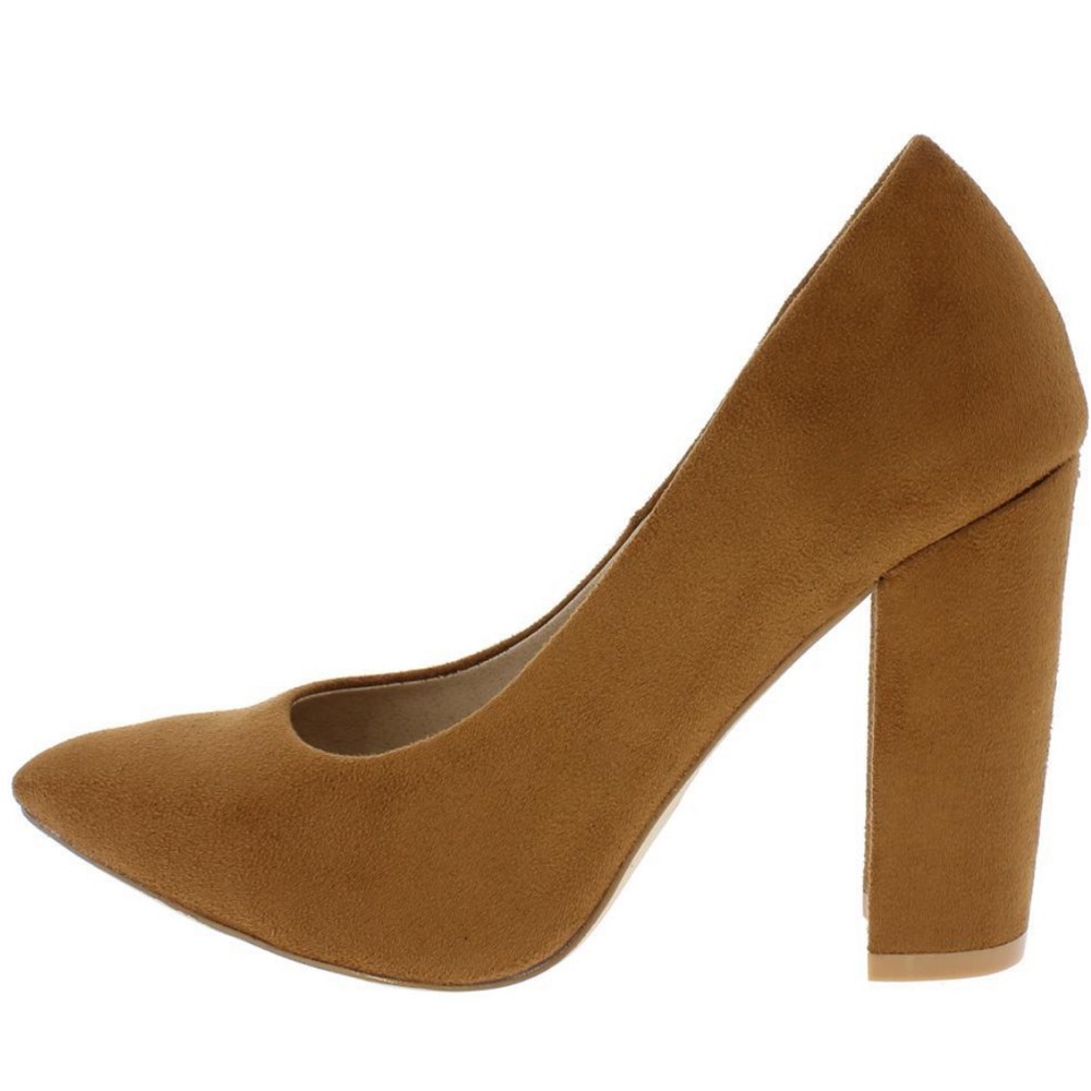 Chunky heel pumps